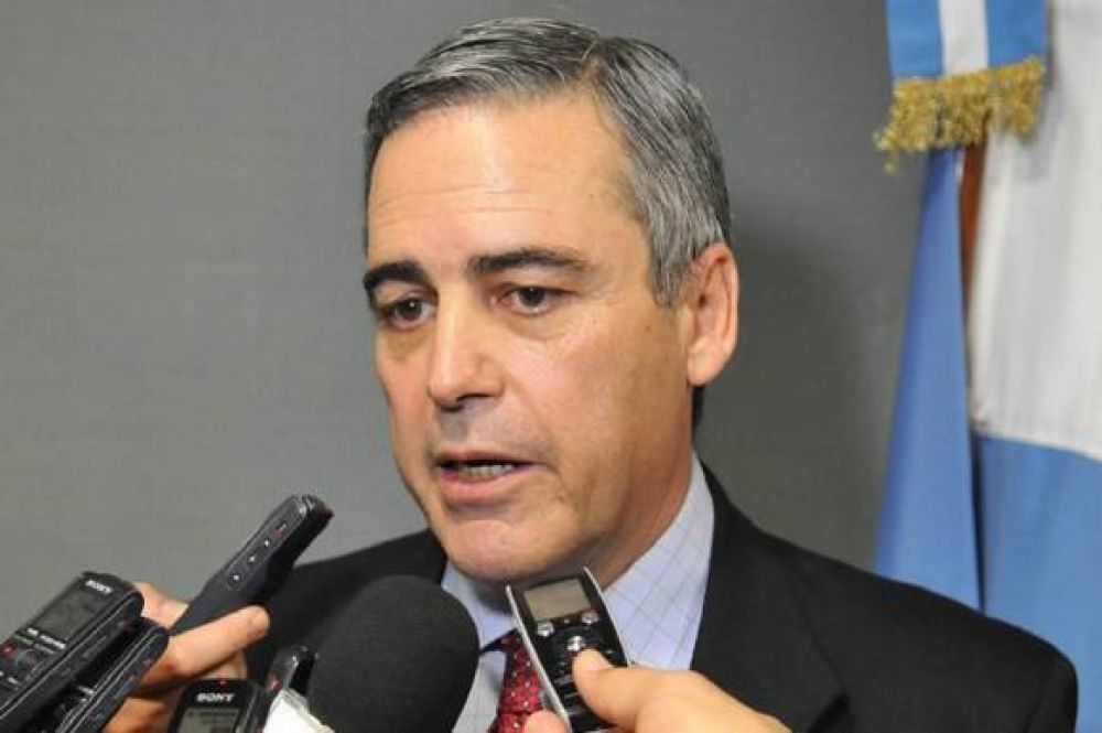 Touri�an: �Das Neves les pegaba a los docentes�