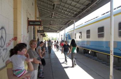 El tren pas� retrasado