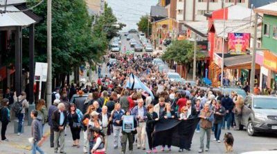 Residentes y turistas marcharon por Nisman