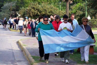 Hubo marcha en adhesi�n al 18F en Sierra de la Ventana