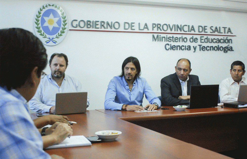 La Provincia y gremios docentes avanzan en la negociaci�n salarial 