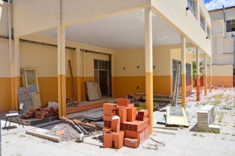 Avanzan las obras en la Escuela N�40 �Jos� Gervasio Artigas� de San Fernando 