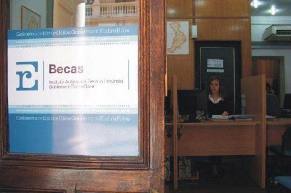 Hasta este viernes se recepcionan los formularios de becas para el nivel primario y secundario