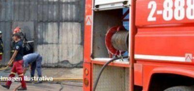 Un nene de ocho a�os falleci� en un incendio en el barrio San Miguel de Ober�