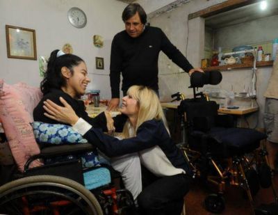 Acci�n solidaria de Karina Rabolini