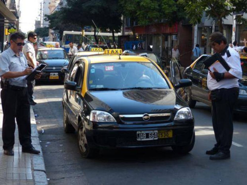 Sancionan a otro taxista rosarino por manejar alcoholizado