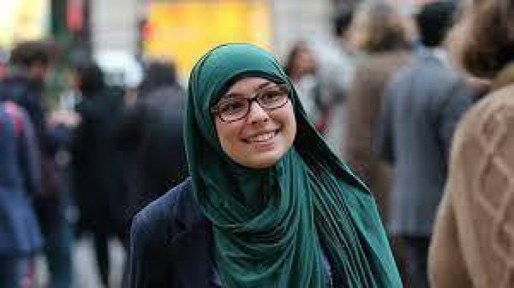 La mayoría de los ataques contra los musulmanes en Francia son contra las Mujeres