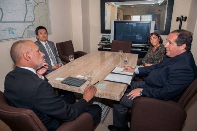 Buzzi recibi� a las nuevas autoridades de Sinopec, que manifestaron su voluntad de extender su operaci�n