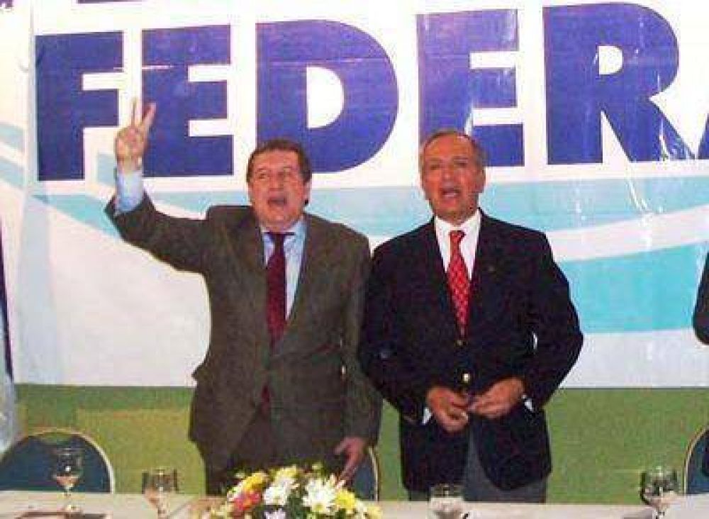 Romero mas cerca de desmentir su propia renuncia.