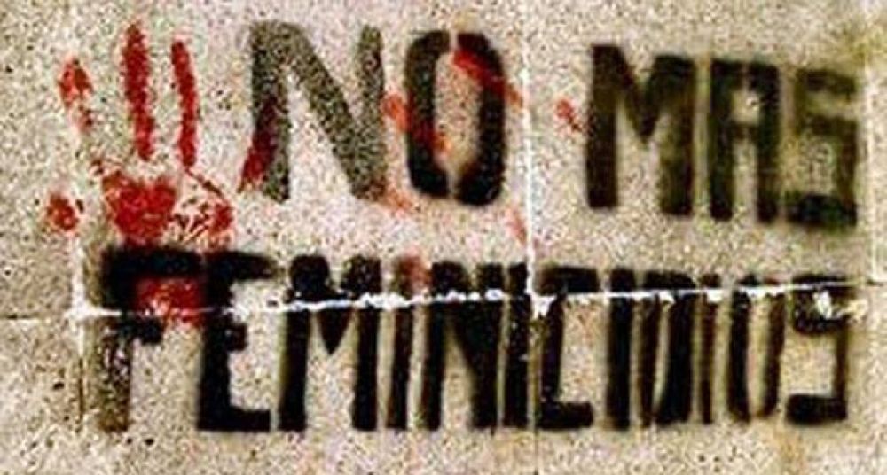  Los familiares de Miriam Flur�n pidieron justicia frente al palacio municipal