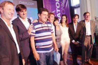 Anticipo: Diego Bossio entreg� jubilaciones por la nueva moratoria en Chivilcoy