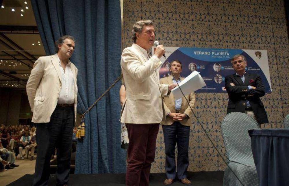 Defensor del Pueblo distingui� el aporte del Ciclo Verano Planeta 