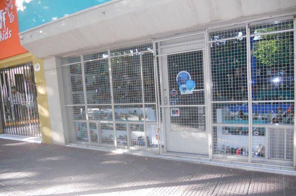 DESEMPLEO: APUNTAN A LA �EXCESIVA BUROCRACIA� CONTRA SECTOR COMERCIAL