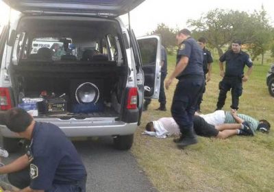 nVinieron de raid a La Plata, pero cayeron huyendo por la Autopista