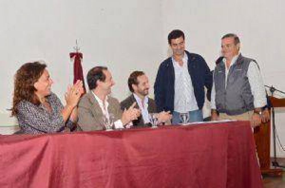 Nuevas acciones para promover el desarrollo del sector vitivin�cola