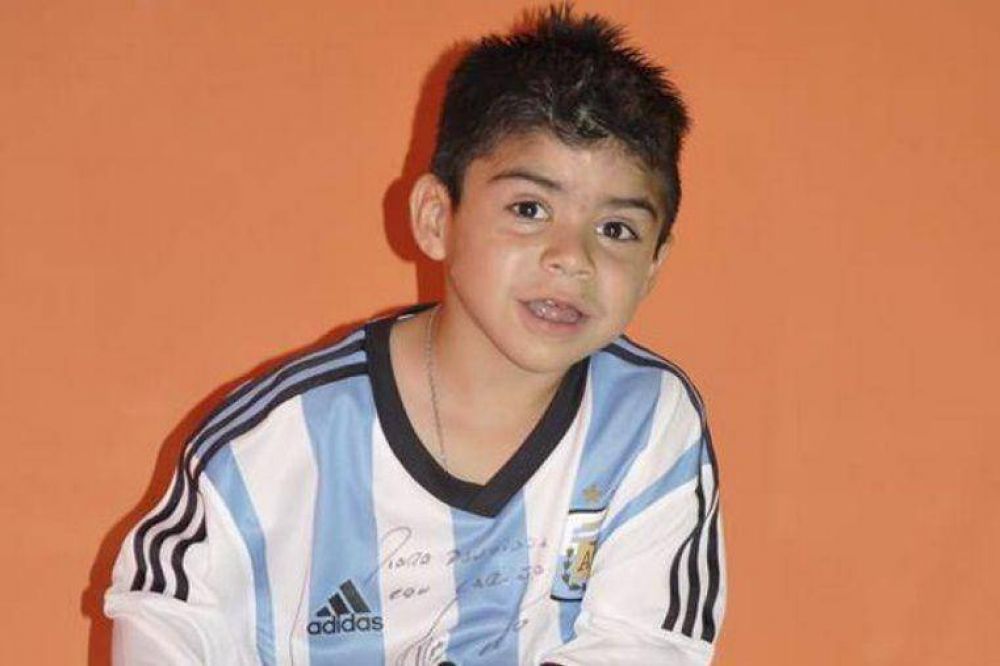Un ni�o de cinco a�os con s�ndrome de SBW sue�a con abrazar a Lio Messi