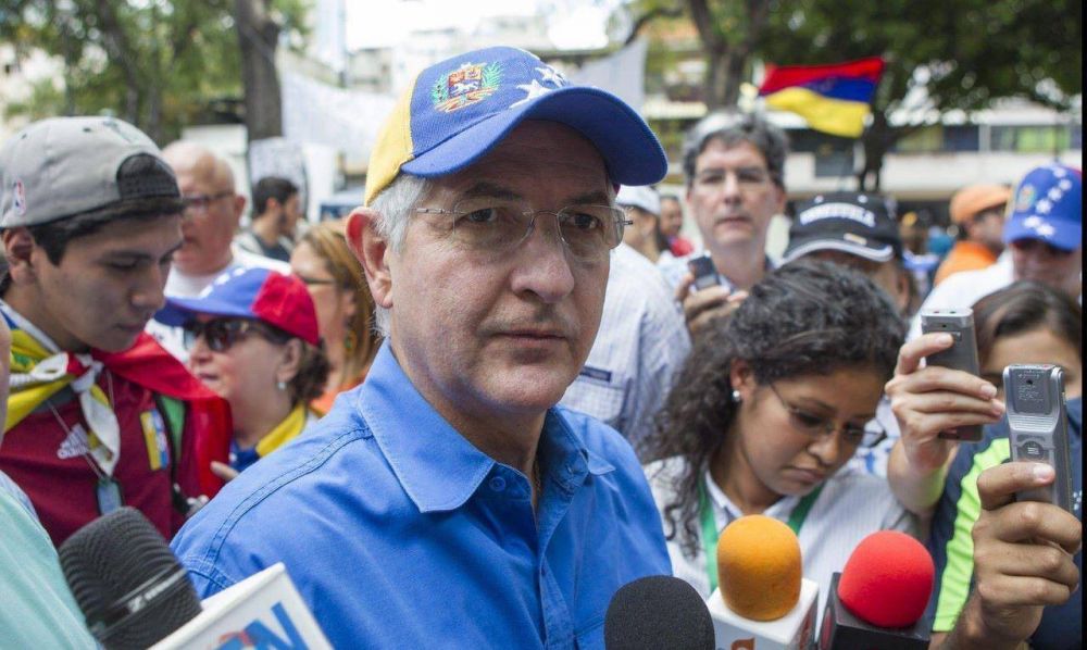 En un violento operativo, Maduro hizo arrestar al alcalde de Caracas