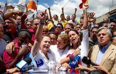 La oposici�n busca recomponerse tras la embestida de Maduro