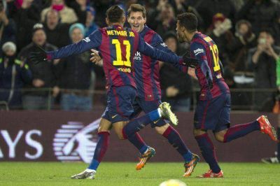 Con el tridente ofensivo en sinton�a, el Barcelona enfrenta al M�laga