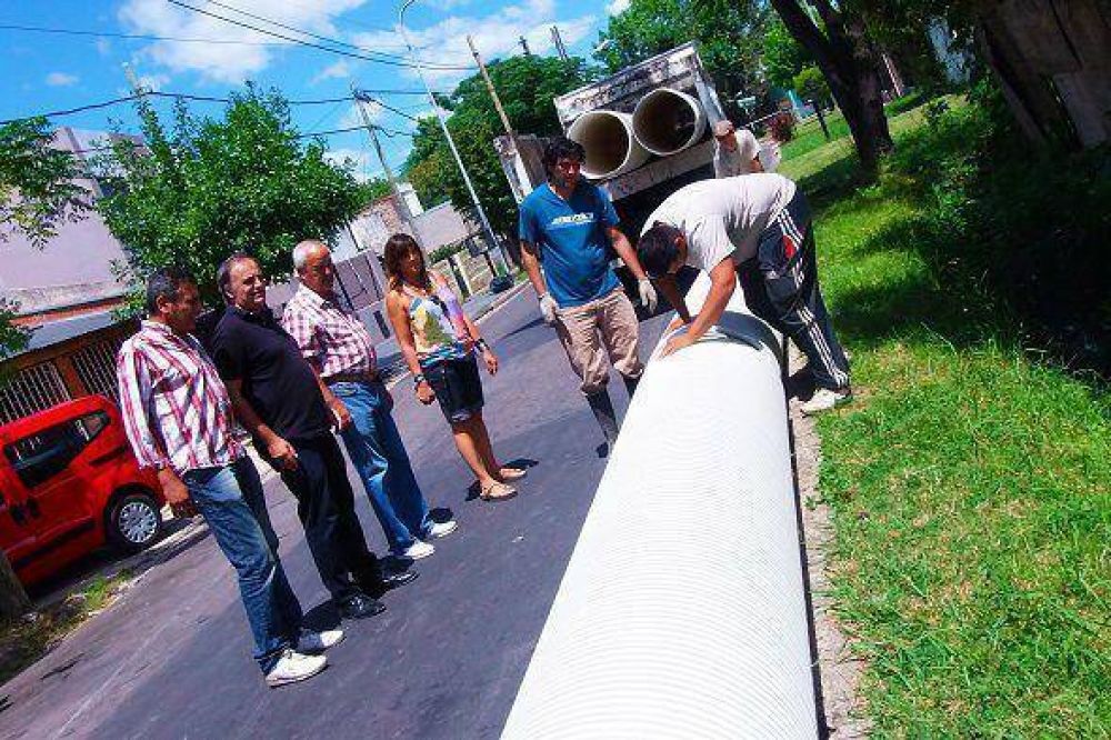 Mejoras hidr�ulicas en Tigre Centro