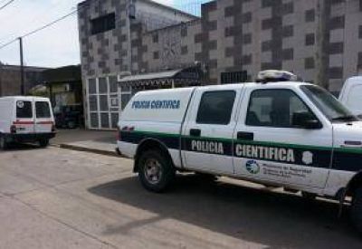 Tres delincuentes armados asaltaron una panader�a