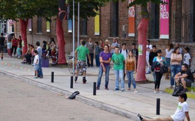 Un �S�bado At�mico� en el Centro Cultural