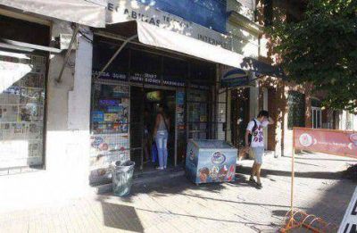 Delincuentes robaron un kiosco y una casa de comidas a metros de la terminal de micros