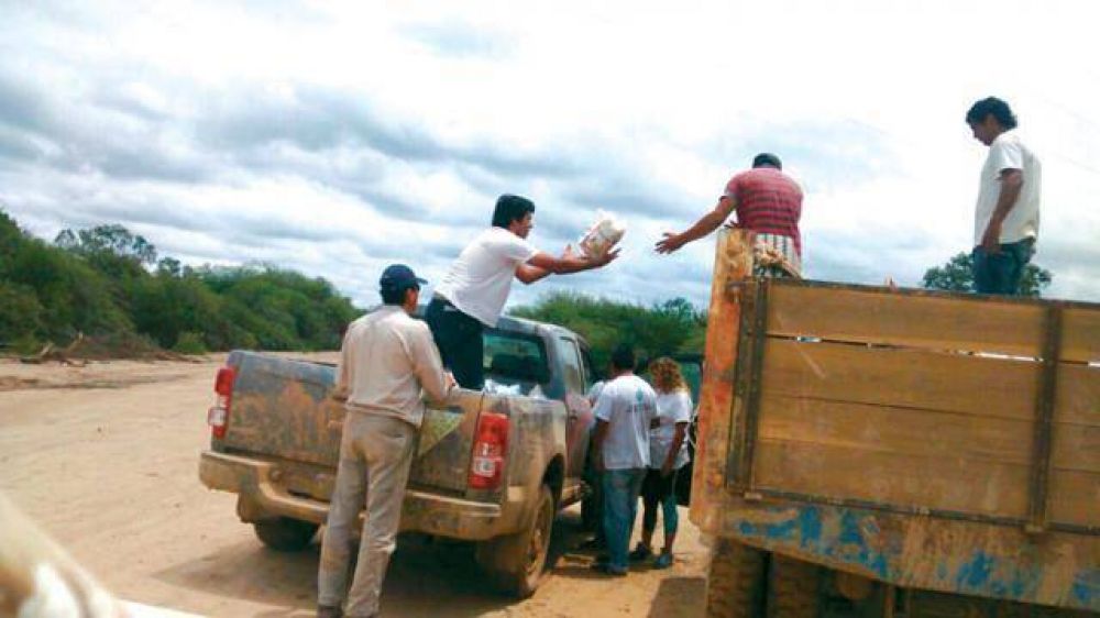 Descienden las aguas del Pilcomayo y se logr� asistir a 1100 familias