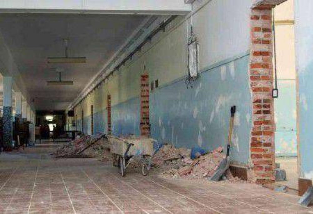 Escuelas avanzan con los trabajos de reparaciones