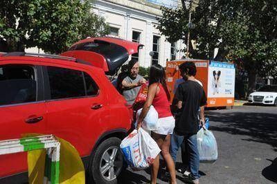 Cami�n con mercader�as ir� a C�rdoba con ayuda para los inundados