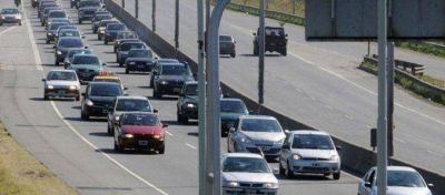 Unos 1.340 autos circulan por la Autov�a 2 hacia la costa atl�ntica