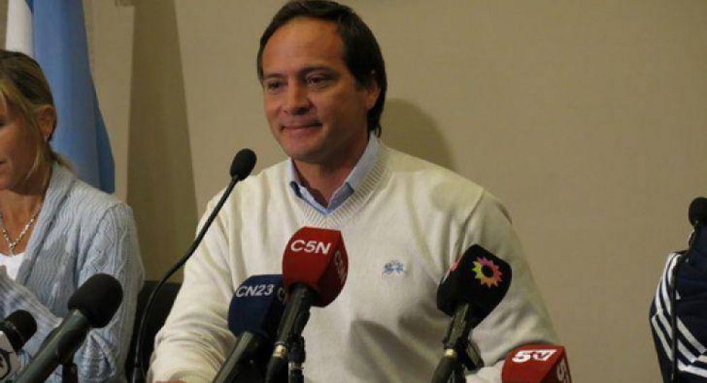 Camau prefiere esperar frente a la ansiedad de Fabi�n R�os