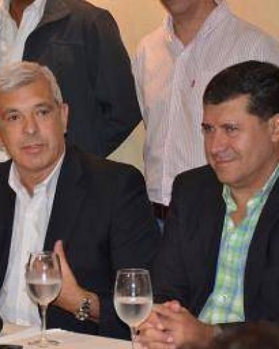 Juli�n Dominguez pas� por La Rioja y respald� a Sergio Casas