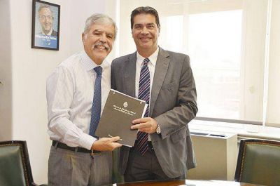 Se invertir�n casi $ 120 millones en tendido de la red de fibra �ptica en el Chaco