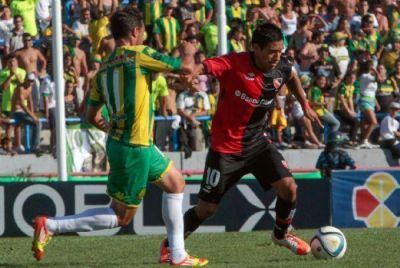 Con muy poco, Newell�s amarg� a Aldosivi 