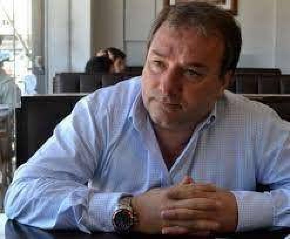 Caputo entregar� fondos por 2 millones de pesos para 25 escuelas de Azul, Cachar� y Chillar