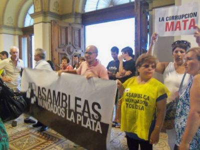 Bruera plant� a vecinos que ped�an un Plan de Contingencia y reformas al COU