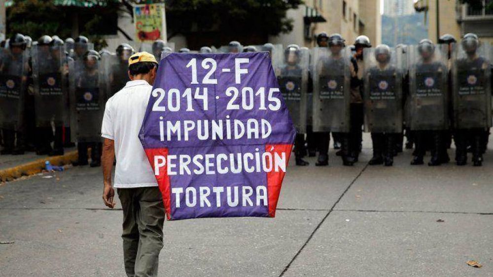 Cuatro de cada cinco venezolanos eval�an negativamente la situaci�n de su pa�s