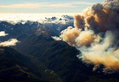 El gigantesco incendio en Chubut, fuera de control