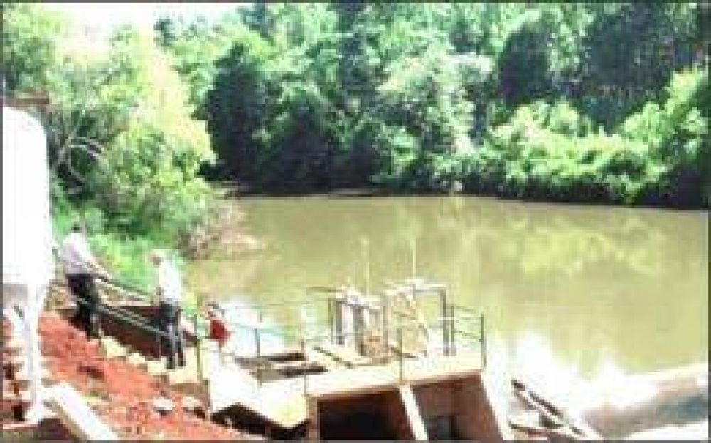 En 15 d�as estar�a funcionando el acueducto de Arroyo del Medio para suministrar agua a Ober�