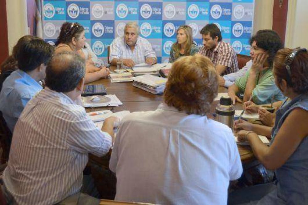 Fabi�n R�os convoc� a Paritarias municipales para el jueves 26