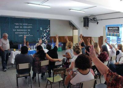 UDOCBA, EN Z�RATE RESOLVI� NO INICIAR LAS CLASES
