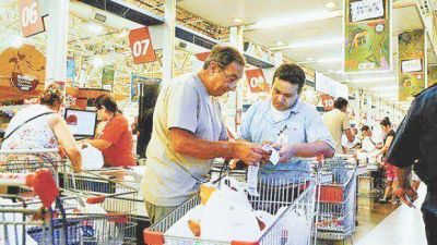 Los gastos de una familia porte�a en el�ltimo a�o tuvieron una suba de 34,5%