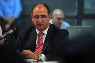 �Una suba del 35% al b�sico es imposible�