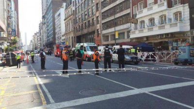 Explot� una c�mara de luz en el microcentro: hay un muerto y tres personas heridas
