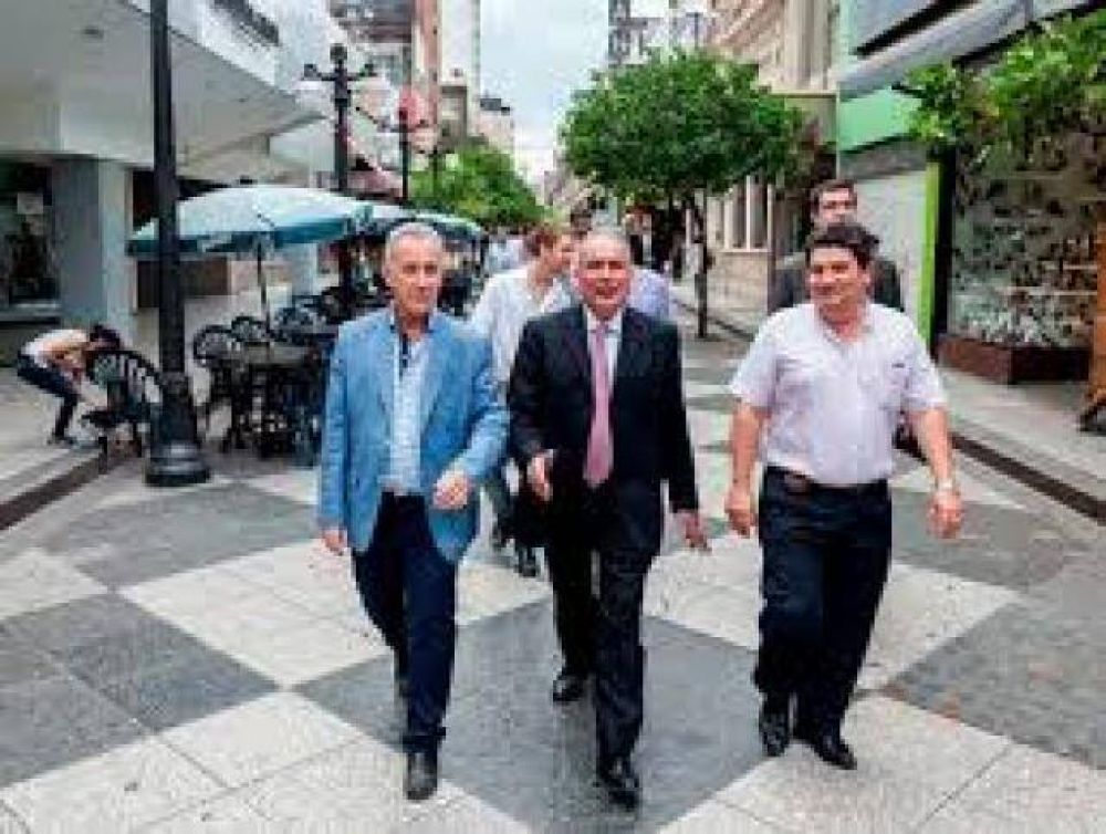 Remodelaci�n de peatonales: L�pez confirm� el primer desembolso de fondos