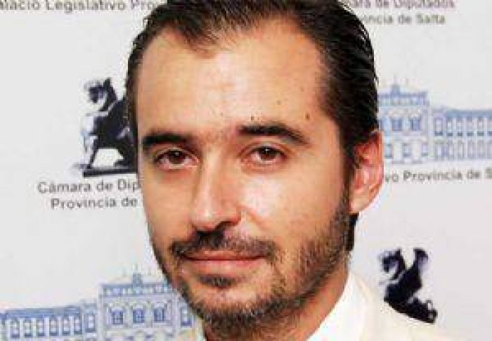 Giacosa defendi� a David y critic� a S�enz