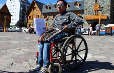 Pide que empresas de transporte tengan unidades adaptadas para personas con discapacidad