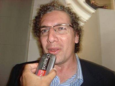 Gervasio �rias: �El apoyo a Cristina se expresa por el 54 por ciento de los que la votaron�