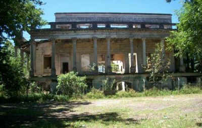 Vecinos de Ensenada luchan por la recuperaci�n del Palacio Piria